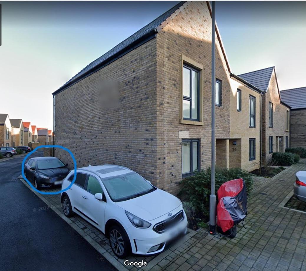 Modern 3 Bedroom House With Parking Bath Esterno foto